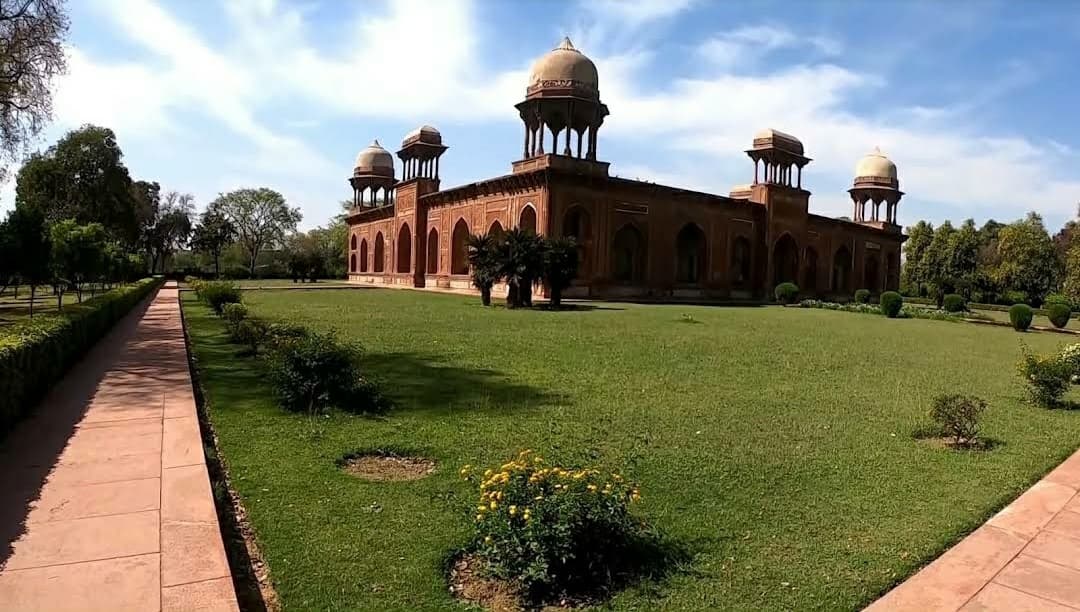 Tomb of Empress Mariam-uz-Zamani, Sikandra — the red sandstone mausoleum of Akbar's favourite wife, built by Emperor Jahangir near Akbar's Tomb.